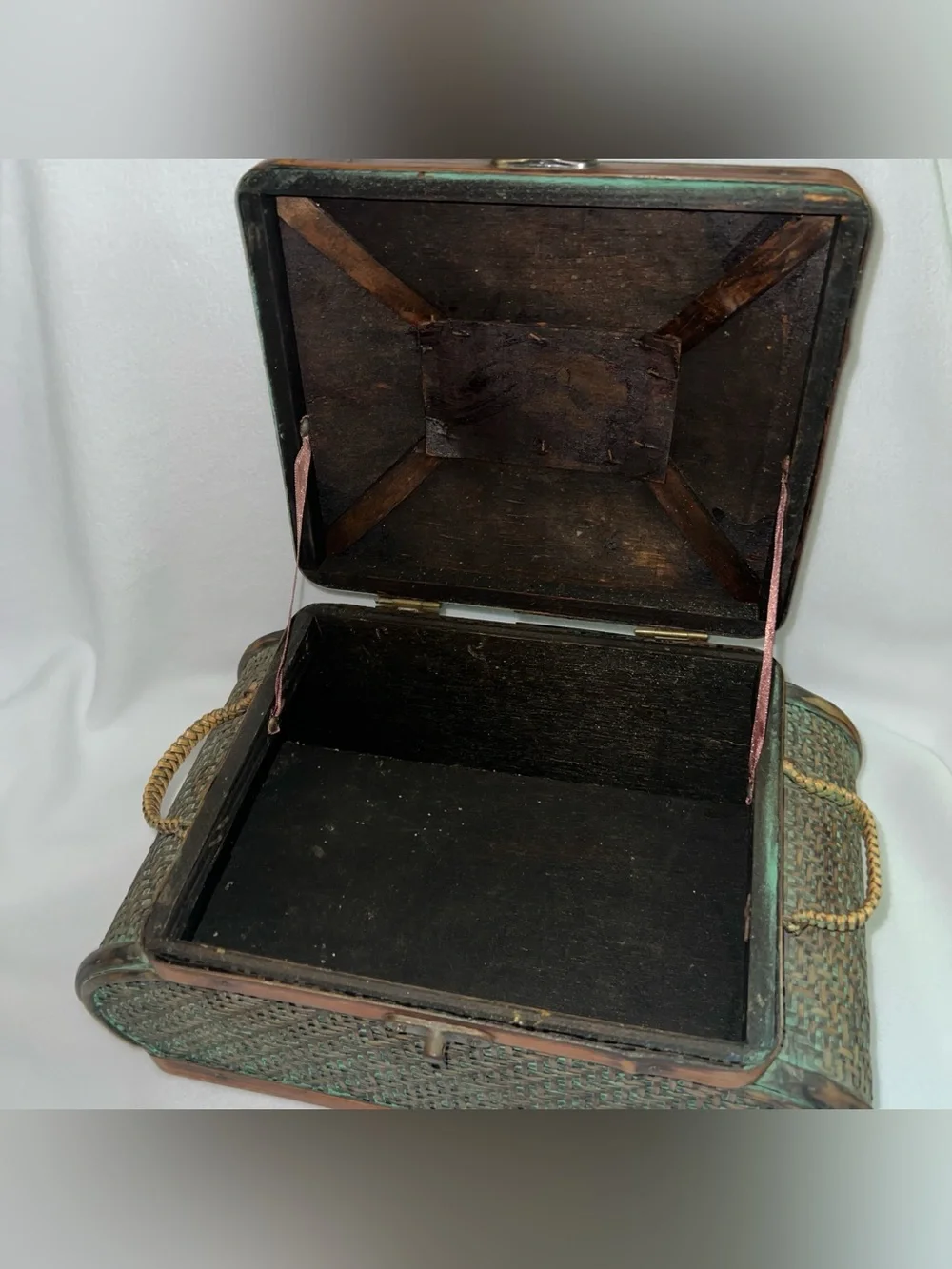 Vintage Bombay Weaved Wood Trunk /storage Chest Treasure Box W/ Latch Handles